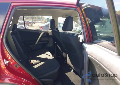 2018 Toyota Rav4 Le z USA, uszkodzony, nr VIN 2T3BFREV5JW752998